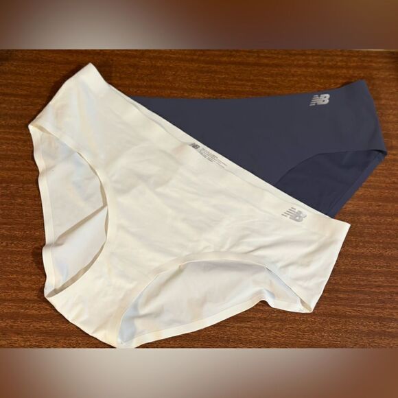 Pair of brand new New Balance panties - Picture 1 of 8